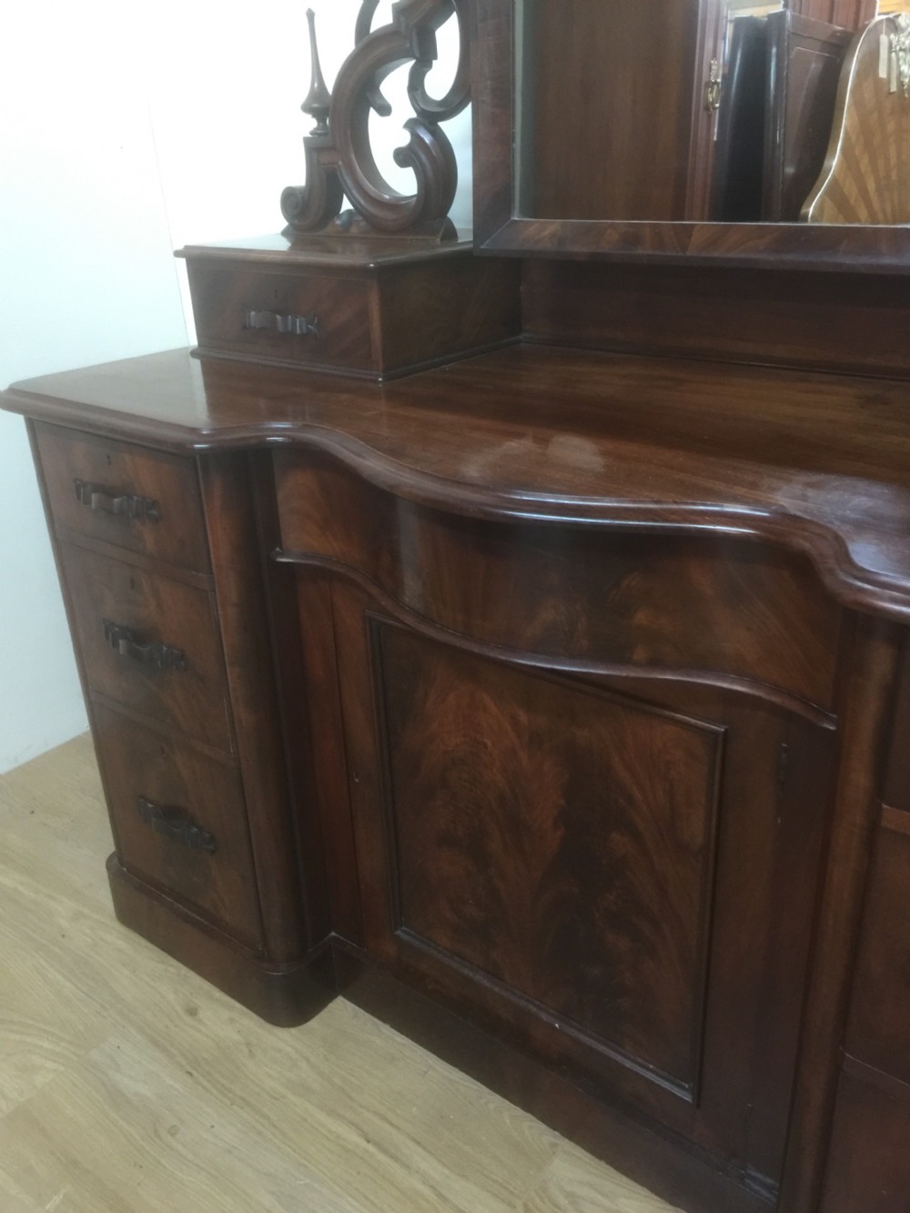Victorian Flame Mahogany duchesse dressing chest View III