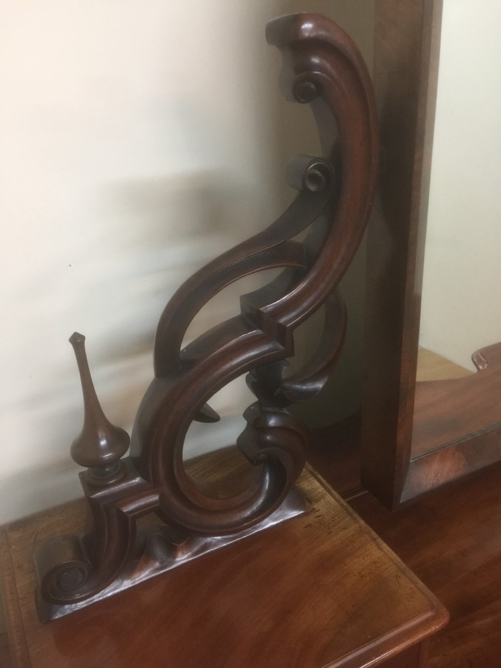 Victorian Flame Mahogany duchesse dressing chest View V