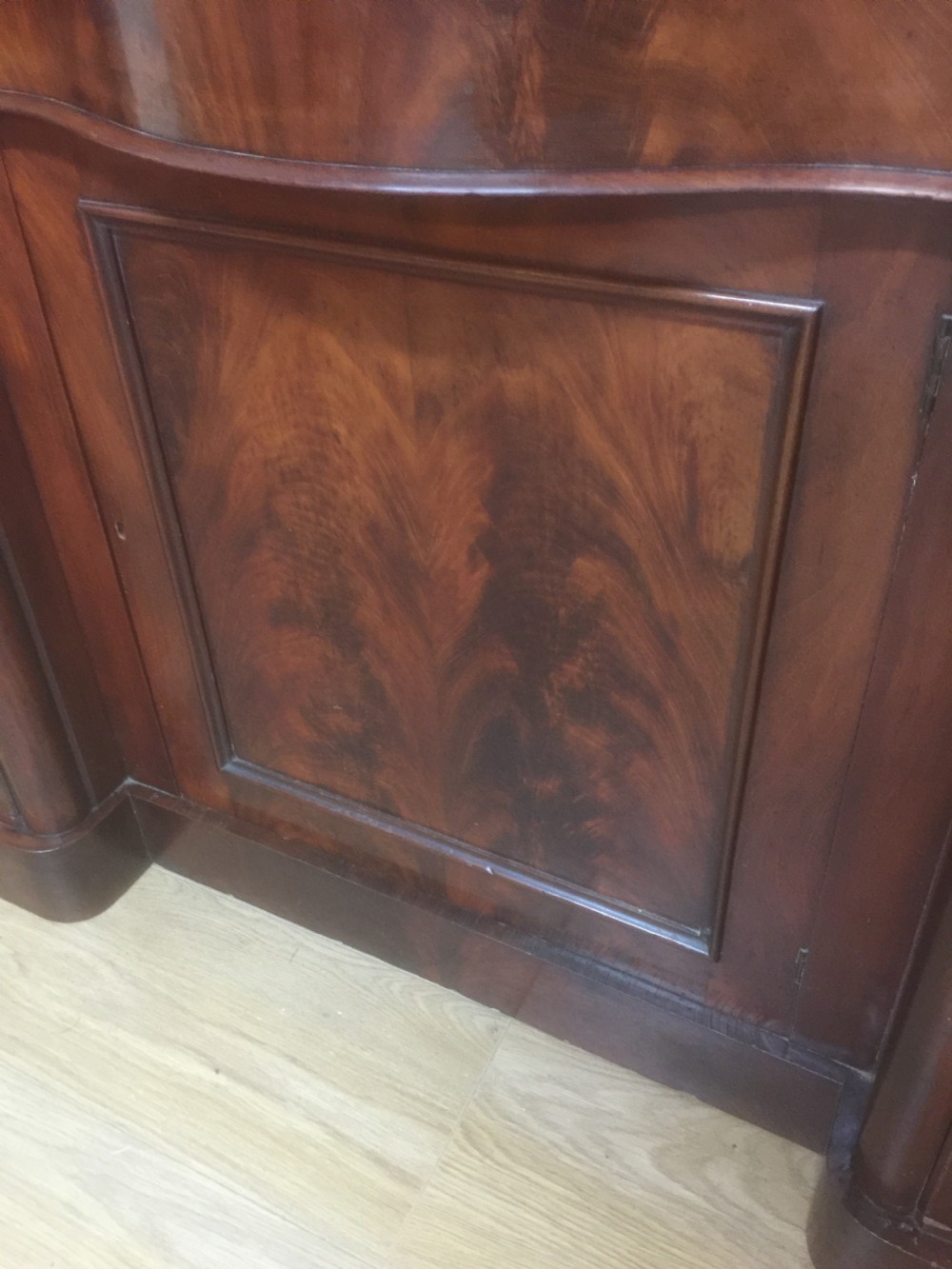 Victorian Flame Mahogany duchesse dressing chest View XIII