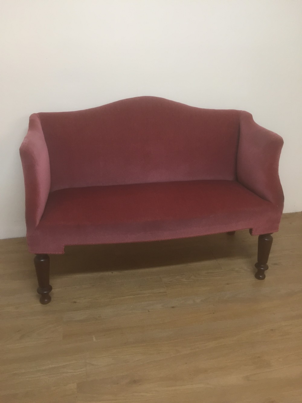 Small early Victorian sofa on turned mahogany legs  View III