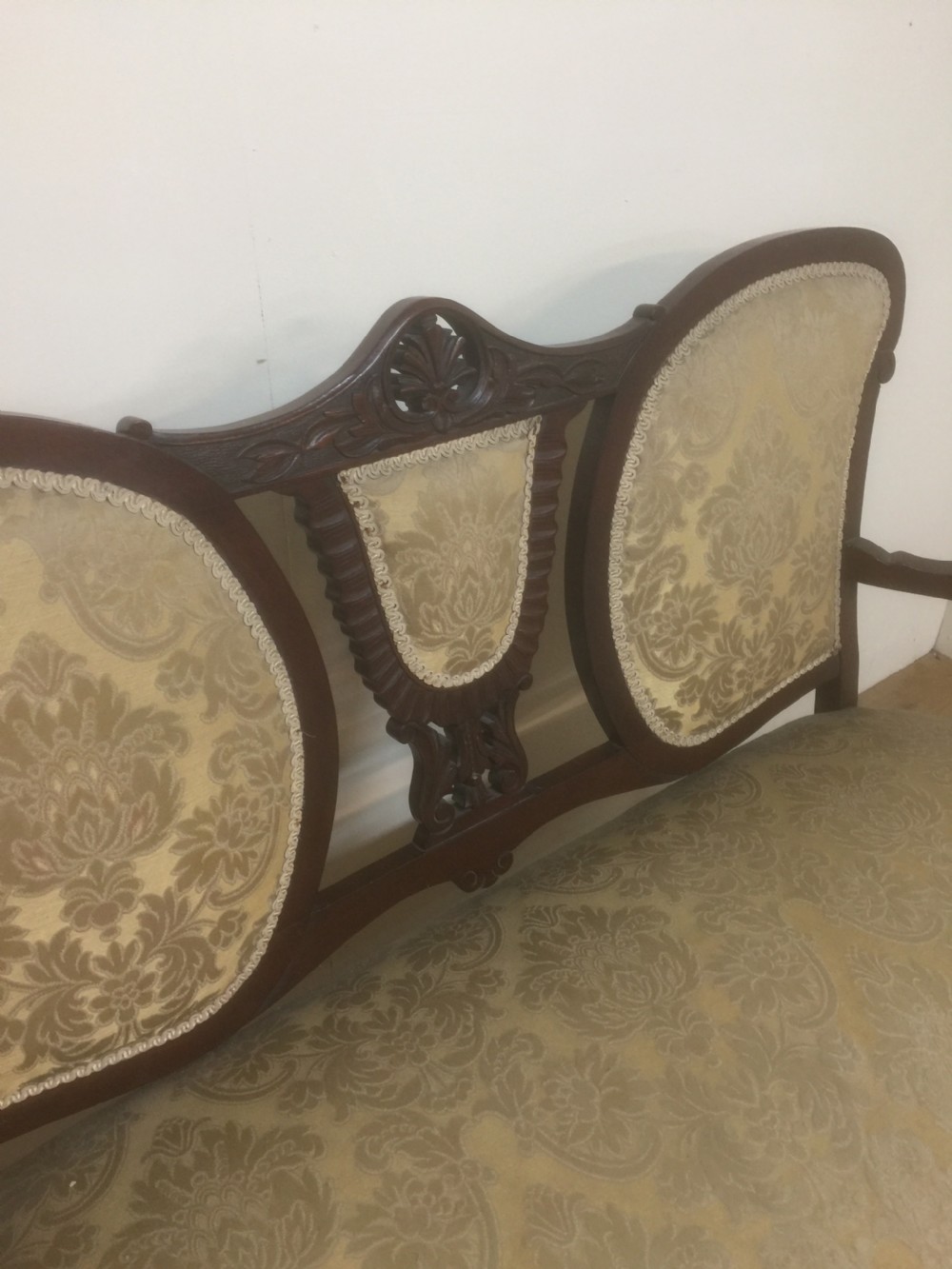 Victorian carved mahogany settee circa 1880 View VI