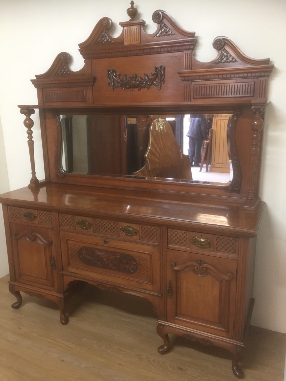 Victorian carved walnut mirror backed Sideboard circa 1880 View V