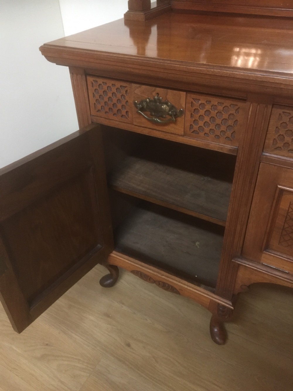 Victorian carved walnut mirror backed Sideboard circa 1880 View VIII
