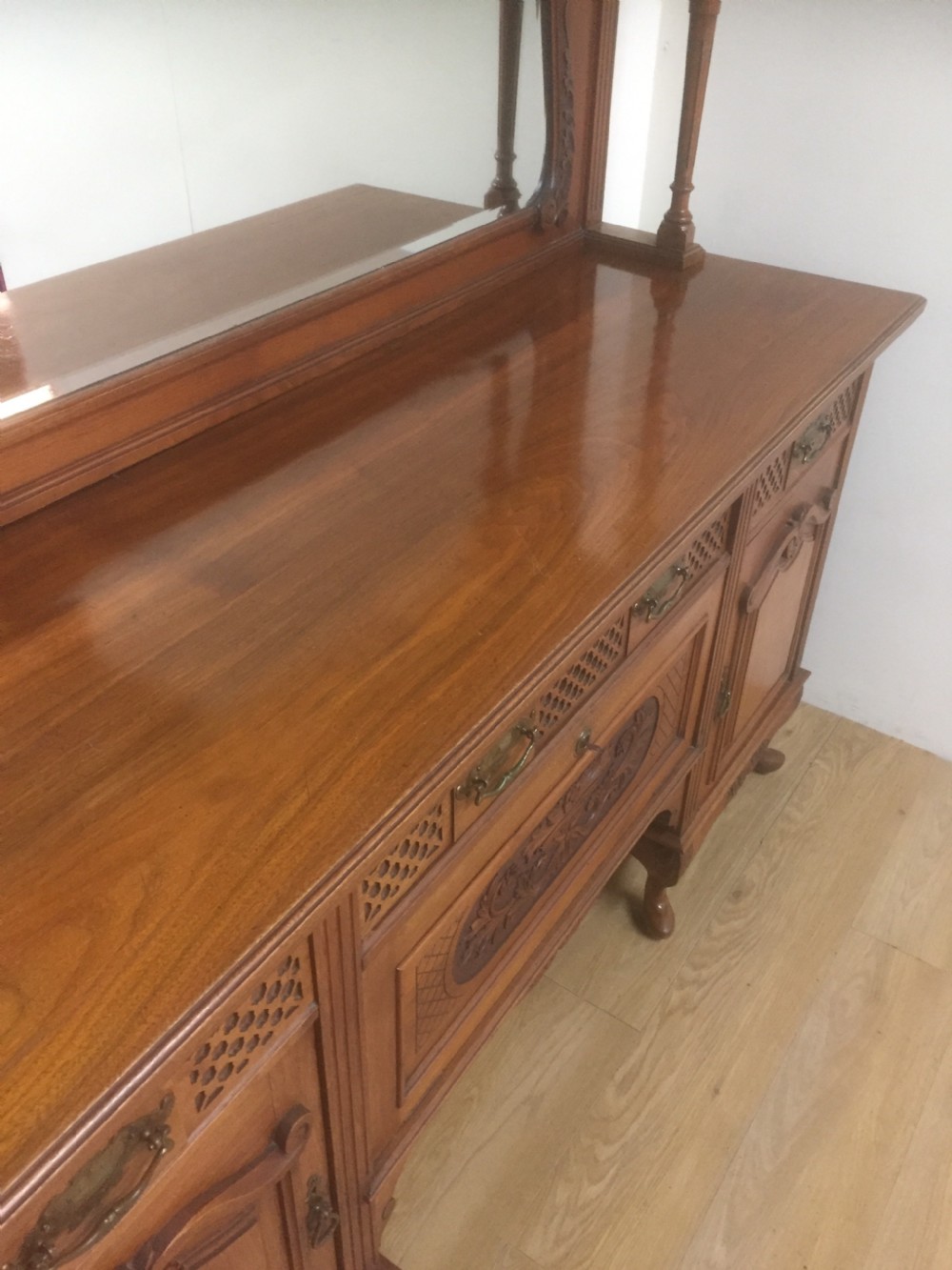 Victorian carved walnut mirror backed Sideboard circa 1880 View IX