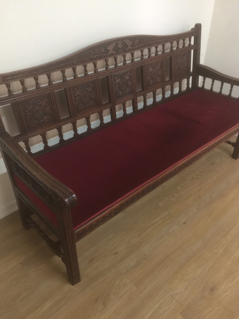 Victorian carved and turned oak settee 1910 View VII