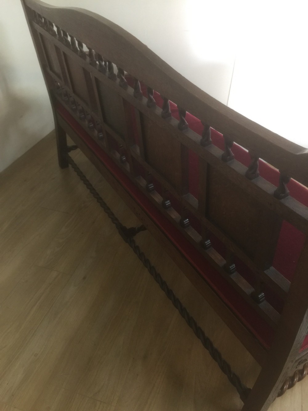 Victorian carved and turned oak settee 1910 View IX