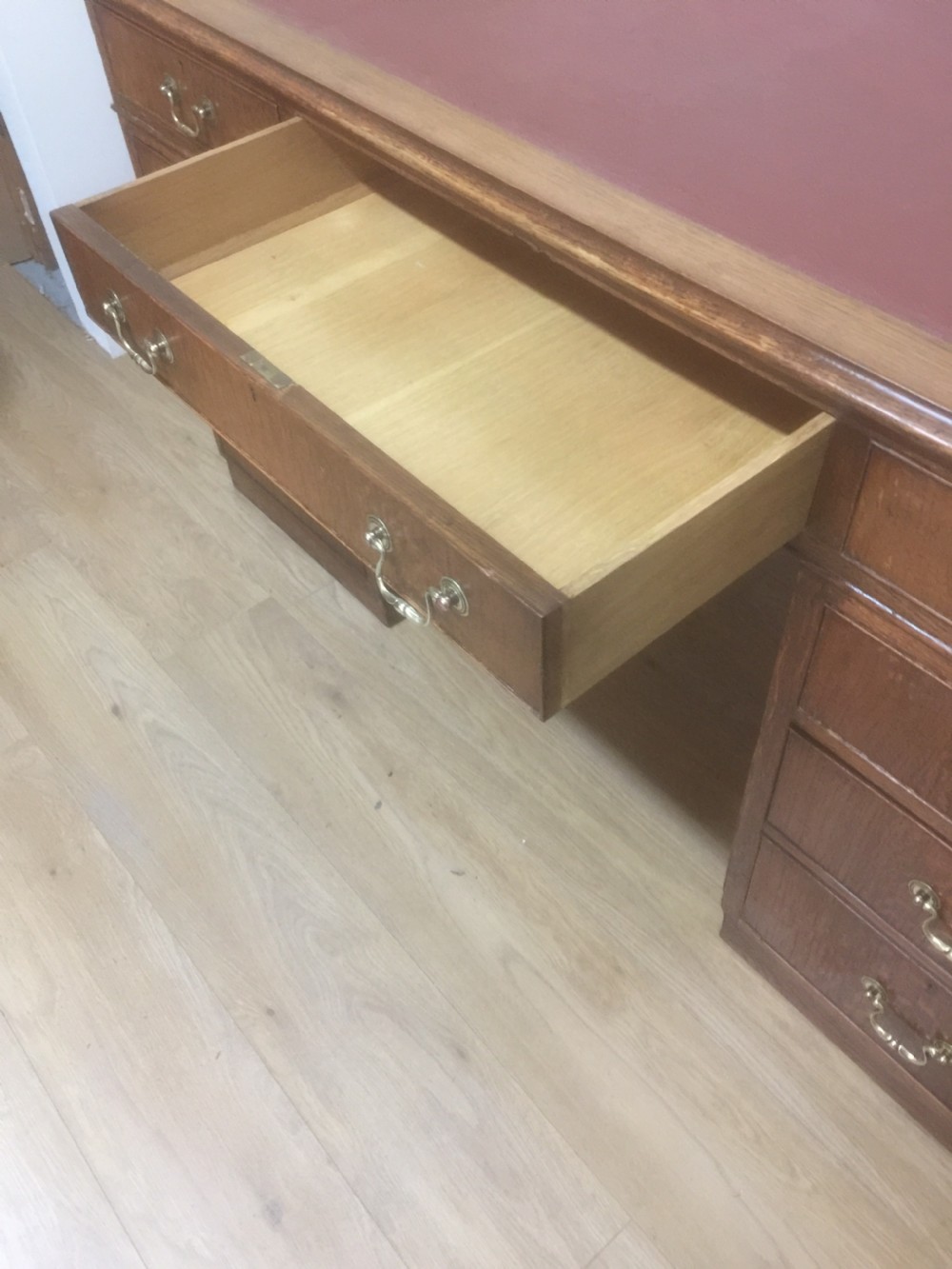 Oak twin Pedestal desk by Catesby London circa 1920 View VII