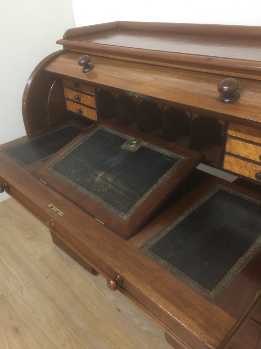 Nineteenth century mahogany cylinder. Desk by W Ovitt View V