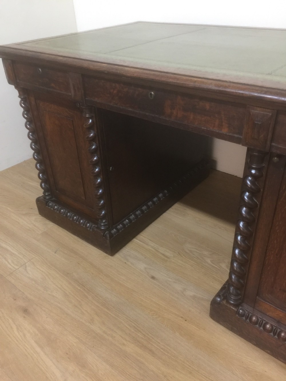 Nineteenth century twin Pedestal oak desk with leather top View III