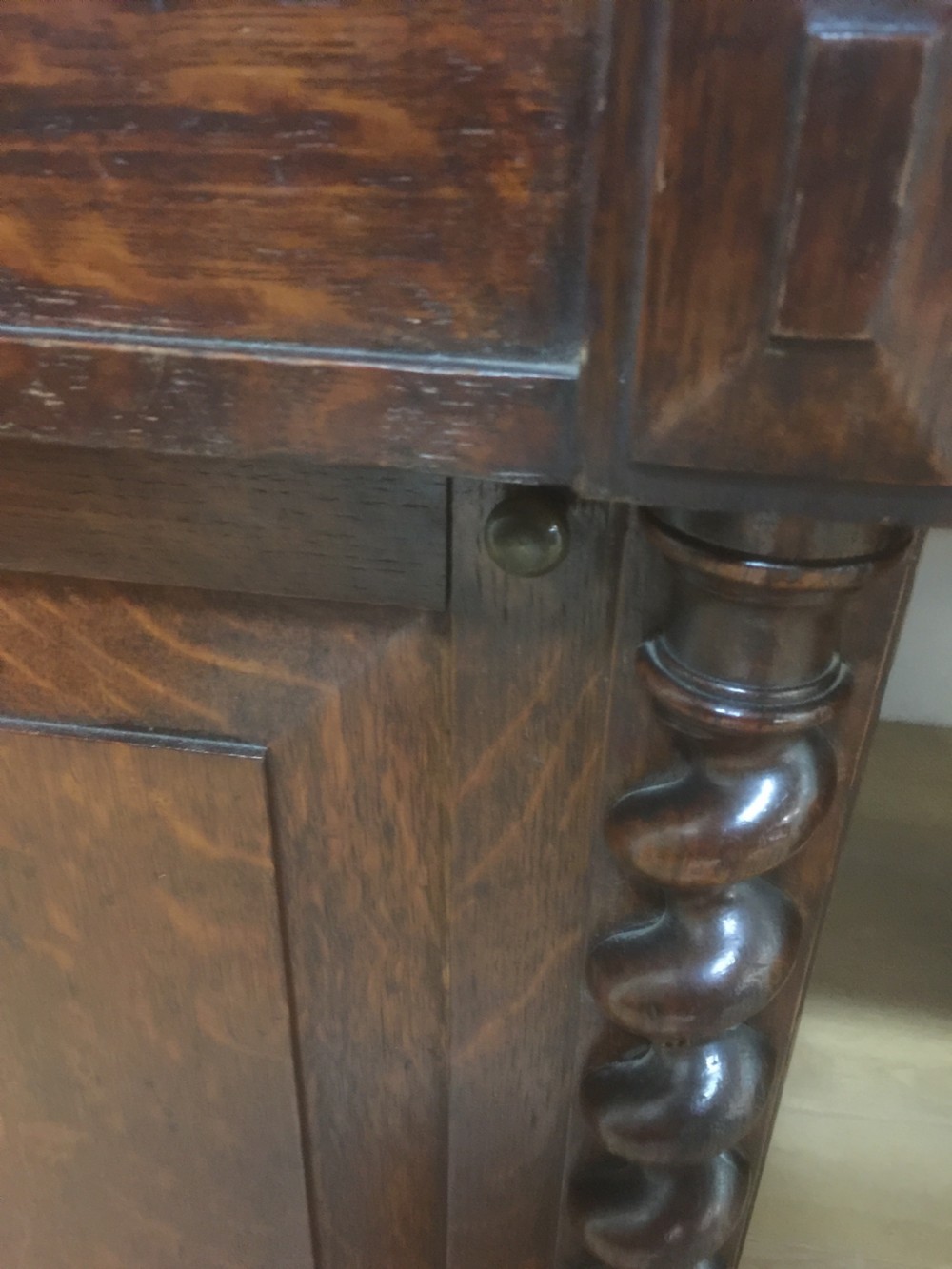 Nineteenth century twin Pedestal oak desk with leather top View XII