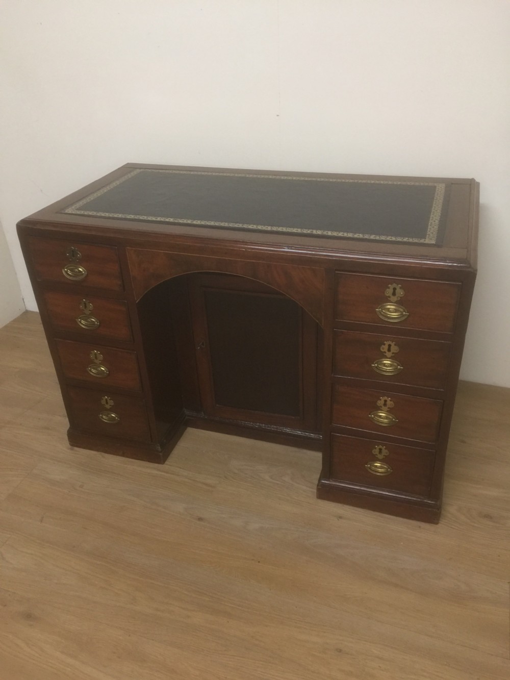 Georgian Mahogany Desk with inset leather top