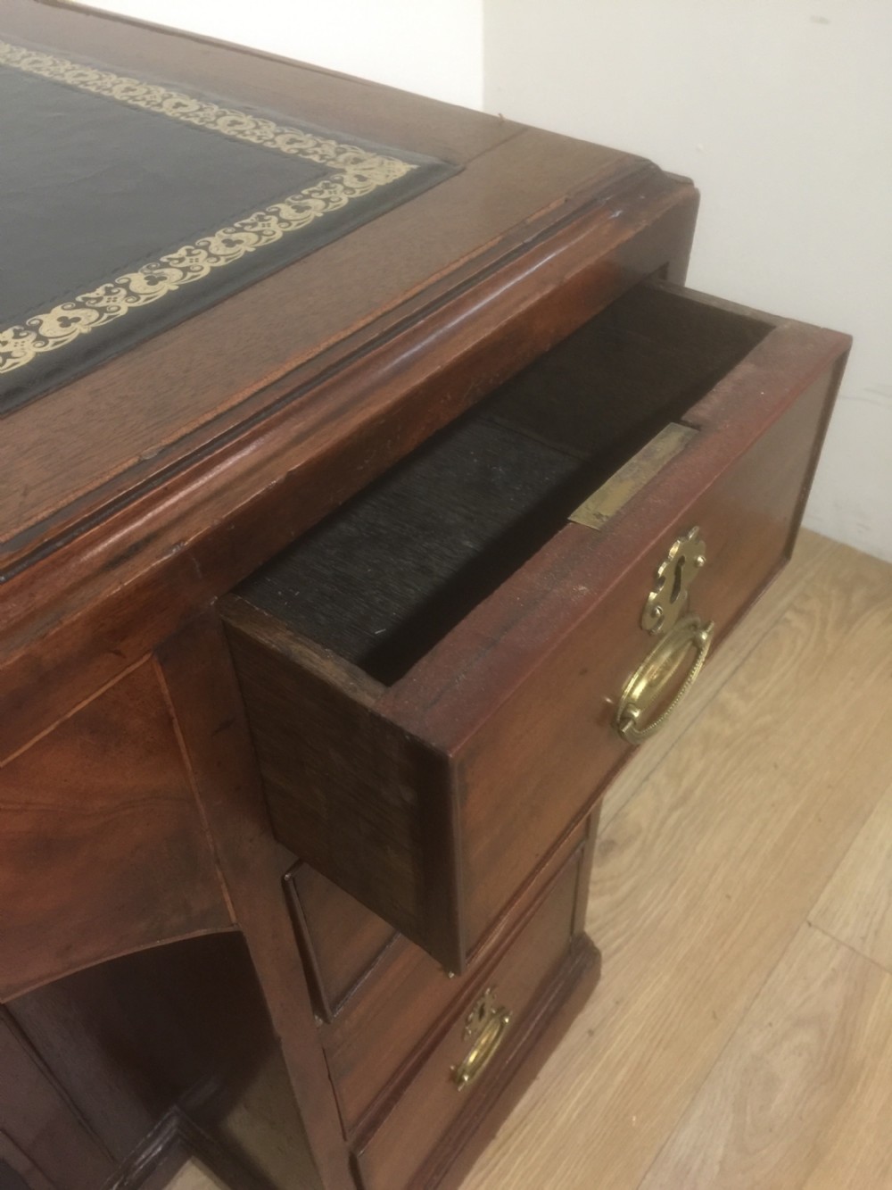 Georgian Mahogany Desk with inset leather top View VII