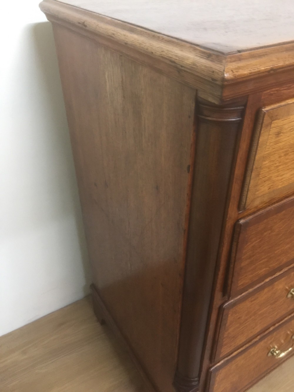 Georgian golden oak chest of drawers crossbanded in Mahogany  View VI