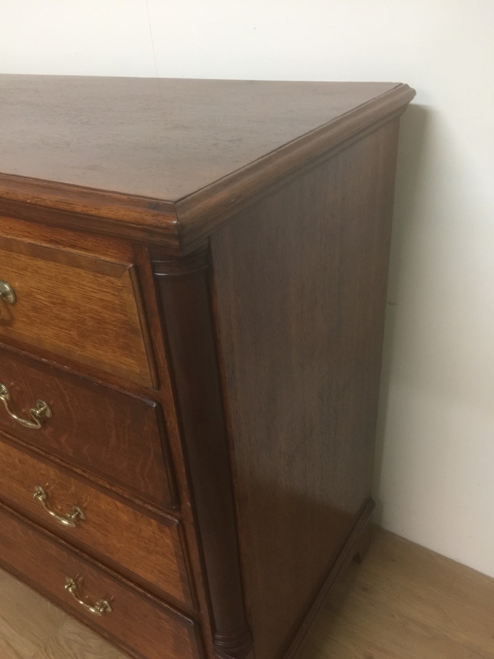 Georgian golden oak chest of drawers crossbanded in Mahogany  View VII