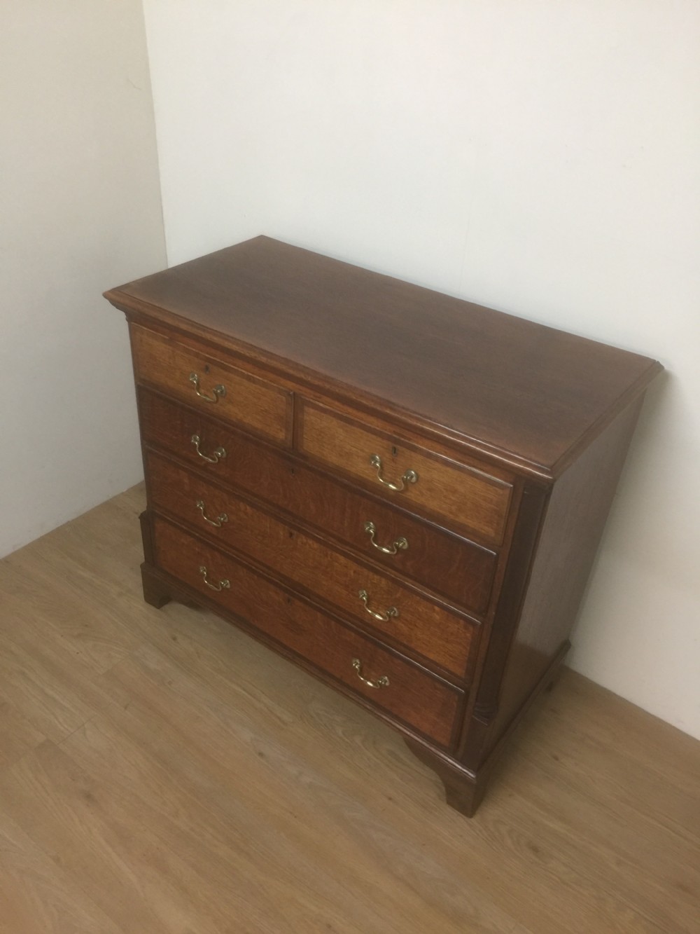 Georgian golden oak chest of drawers crossbanded in Mahogany  View IX