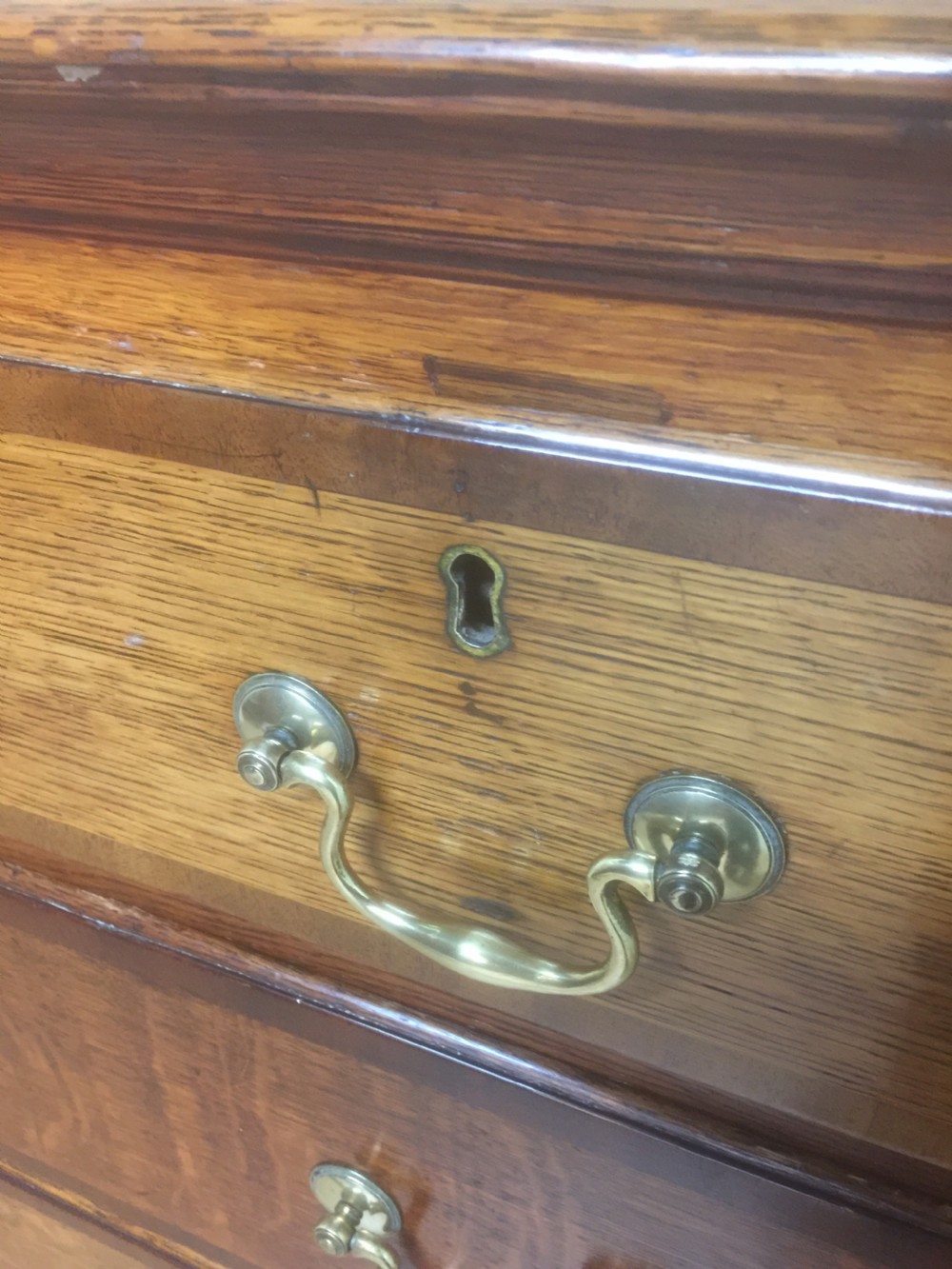 Georgian golden oak chest of drawers crossbanded in Mahogany  View X