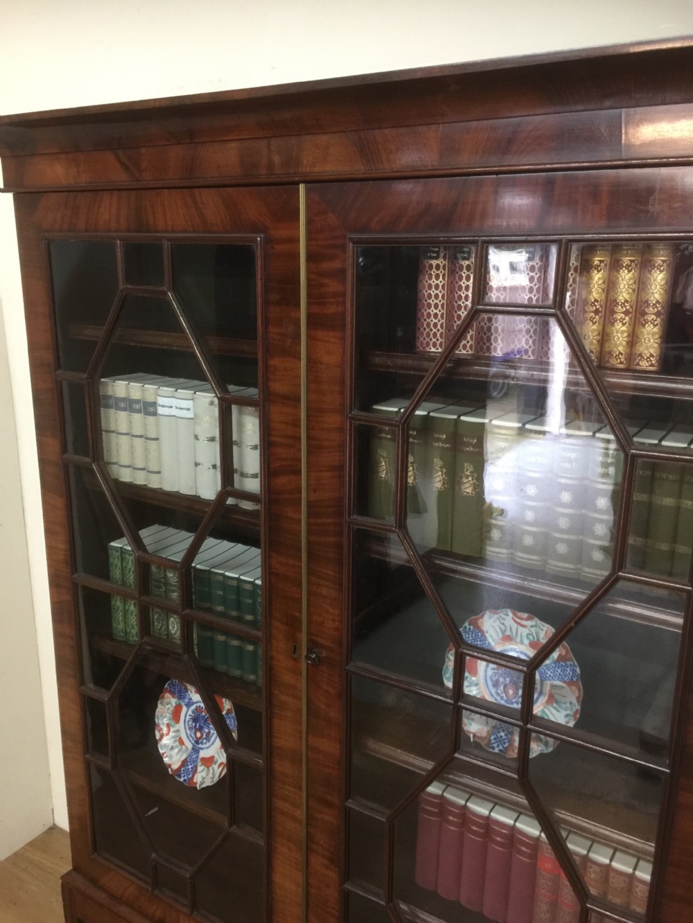 Georgian Mahogany astragal glazed bookcase on stand circa 1790 View II