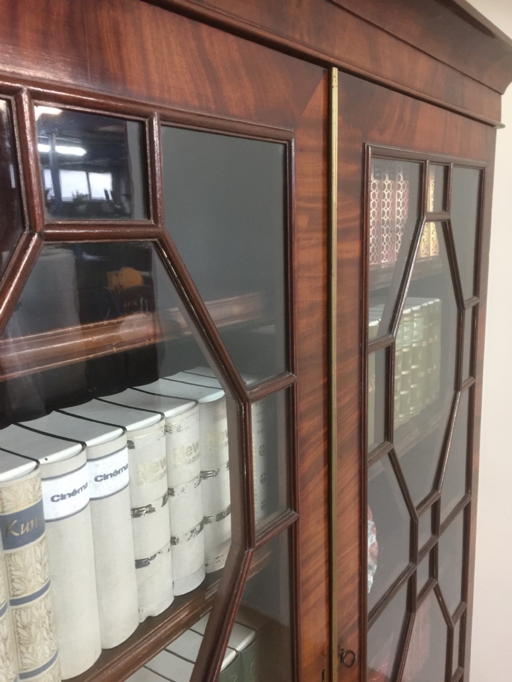 Georgian Mahogany astragal glazed bookcase on stand circa 1790 View X