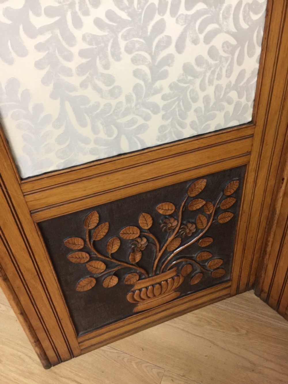 Arts and crafts golden oak three panel screen  View II