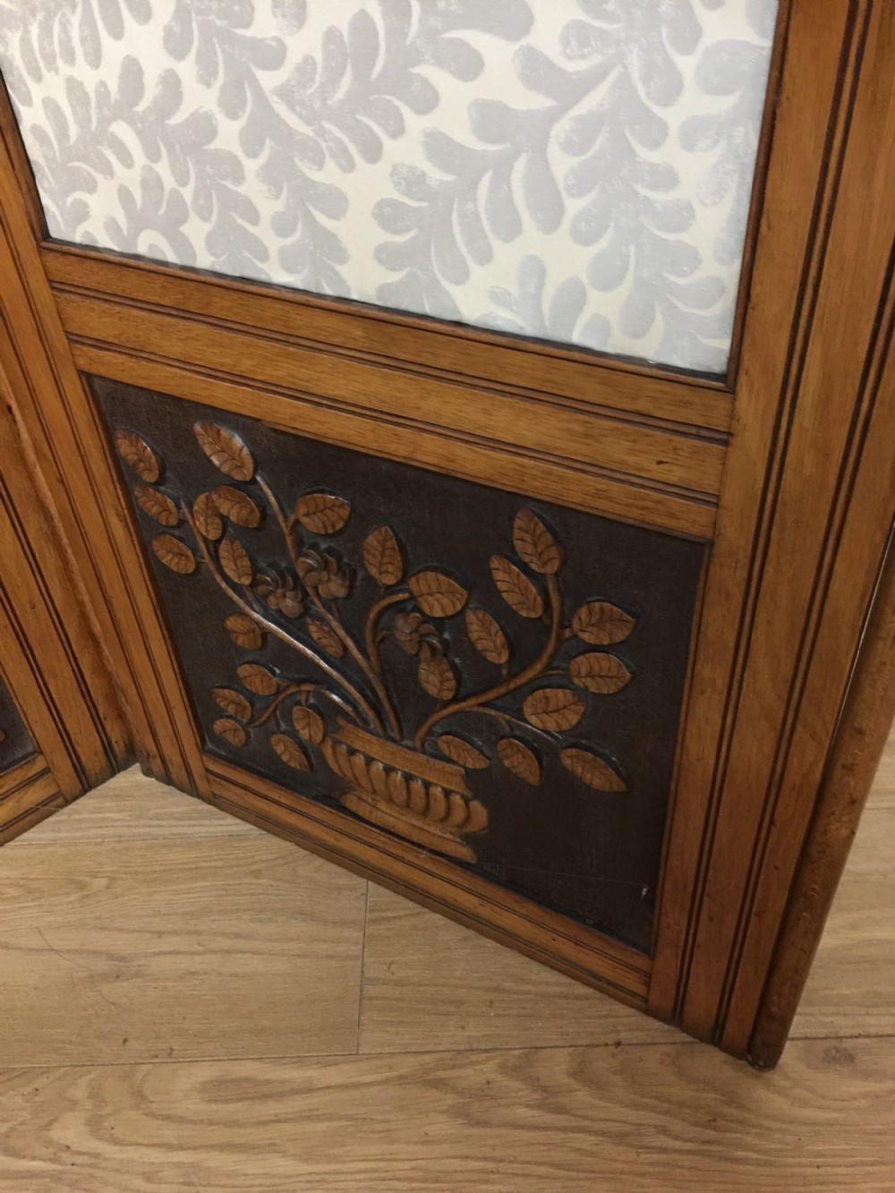 Arts and crafts golden oak three panel screen  View III