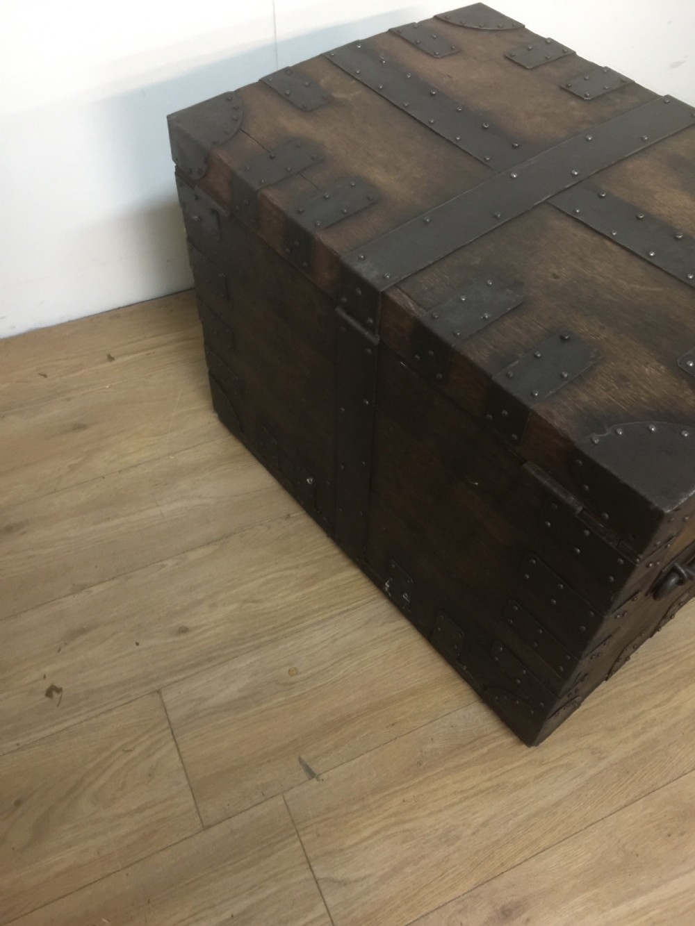 Nineteenth century country house oak silver chest View VII
