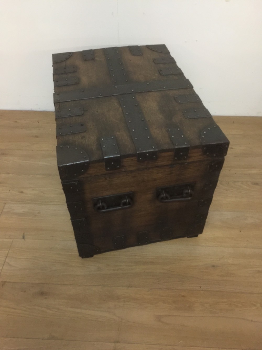 Nineteenth century country house oak silver chest View VIII