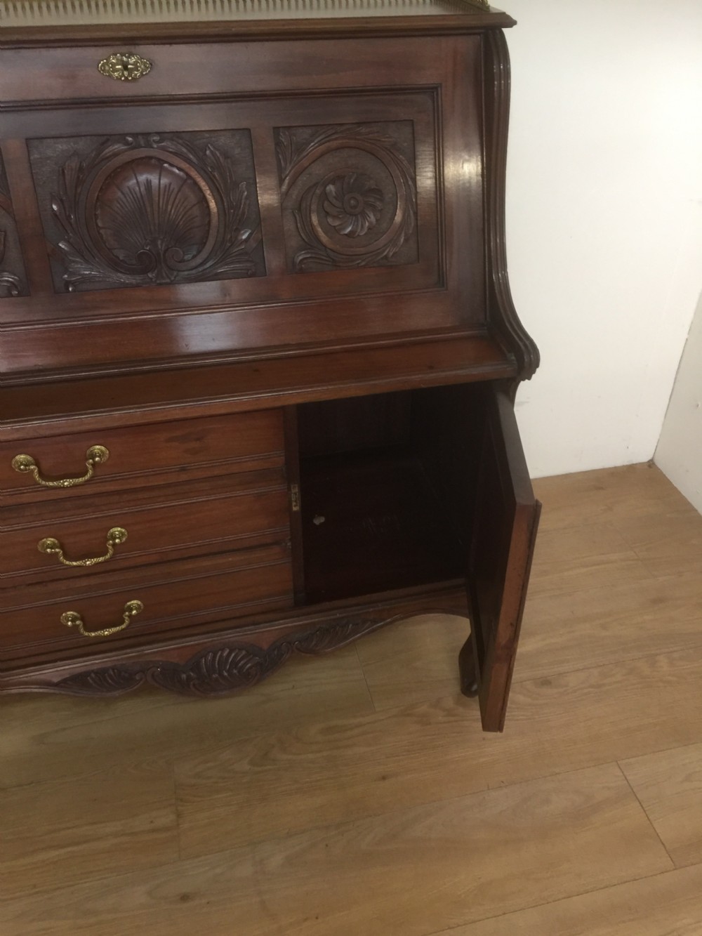 Nineteenth century carved mahogany bureau on cabriole legs  View III