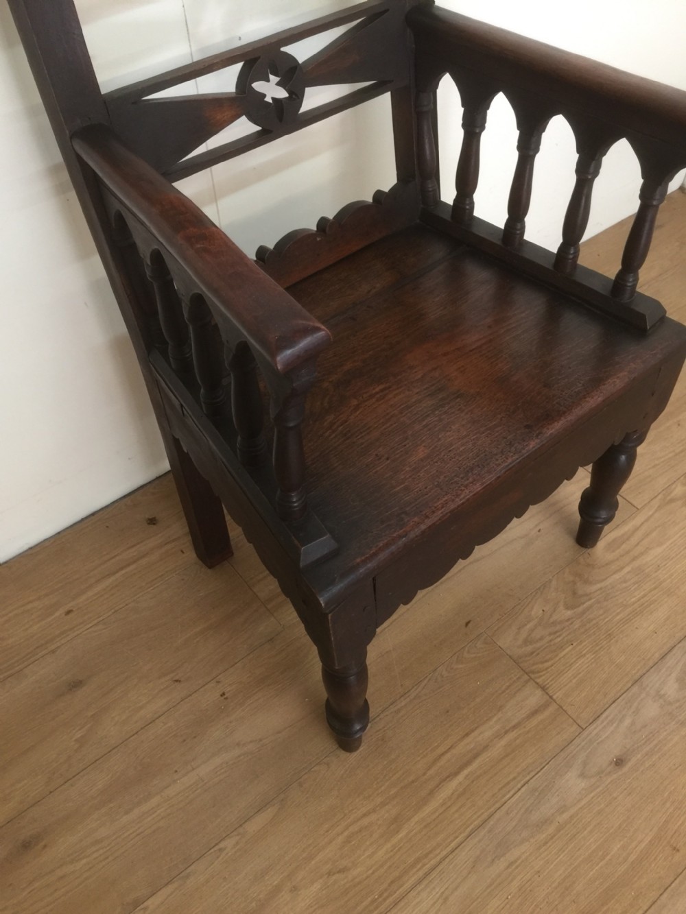 Nineteenth century Eisteddfod chair Llangefni 1883 View XI