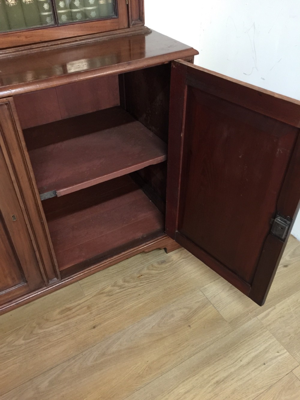 Edwardian breakfront mahogany triple bookcase View X