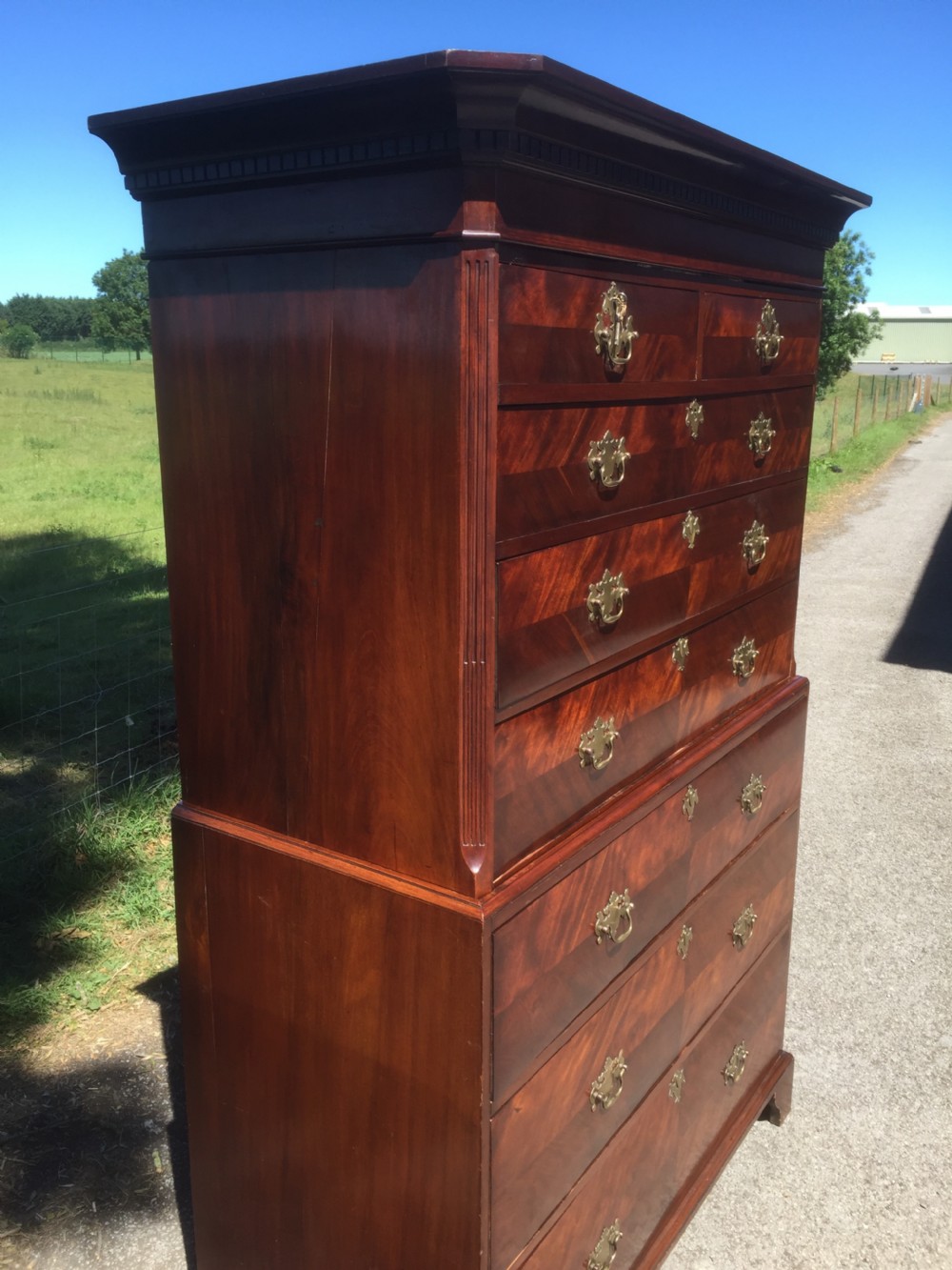Nineteenth century mahogany Chest on chest circa 1870 View VI