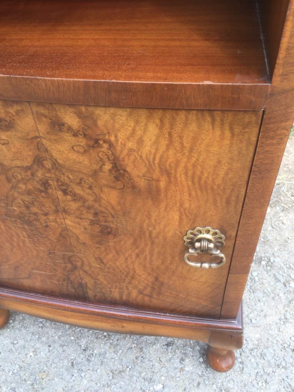 Pair of burr walnut bedside cabinets circa 1920  View VIII