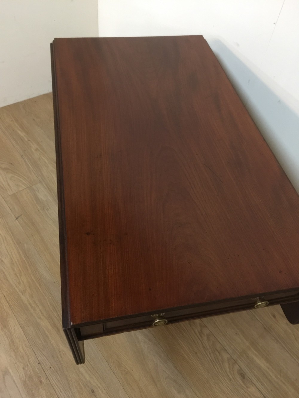 Georgian Mahogany Pembroke dining table circa 1810 View III