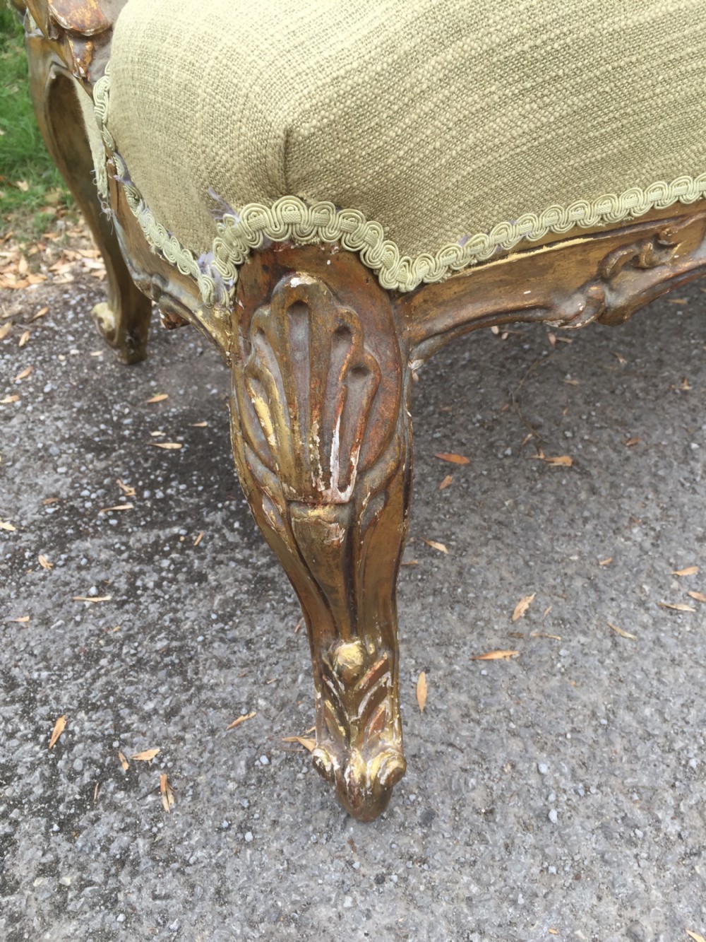 French three seater sofa with carved and gilded frame circa 1900 View VI
