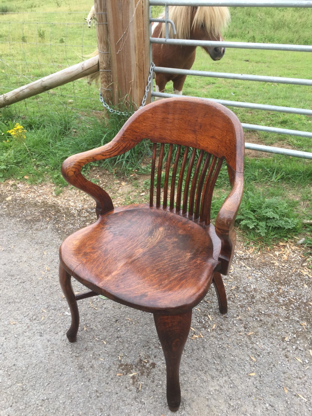 Nineteenth century golden oak desk chair
