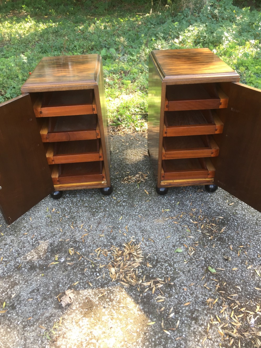 Pair of Art Deco bedside cabinets  View VI