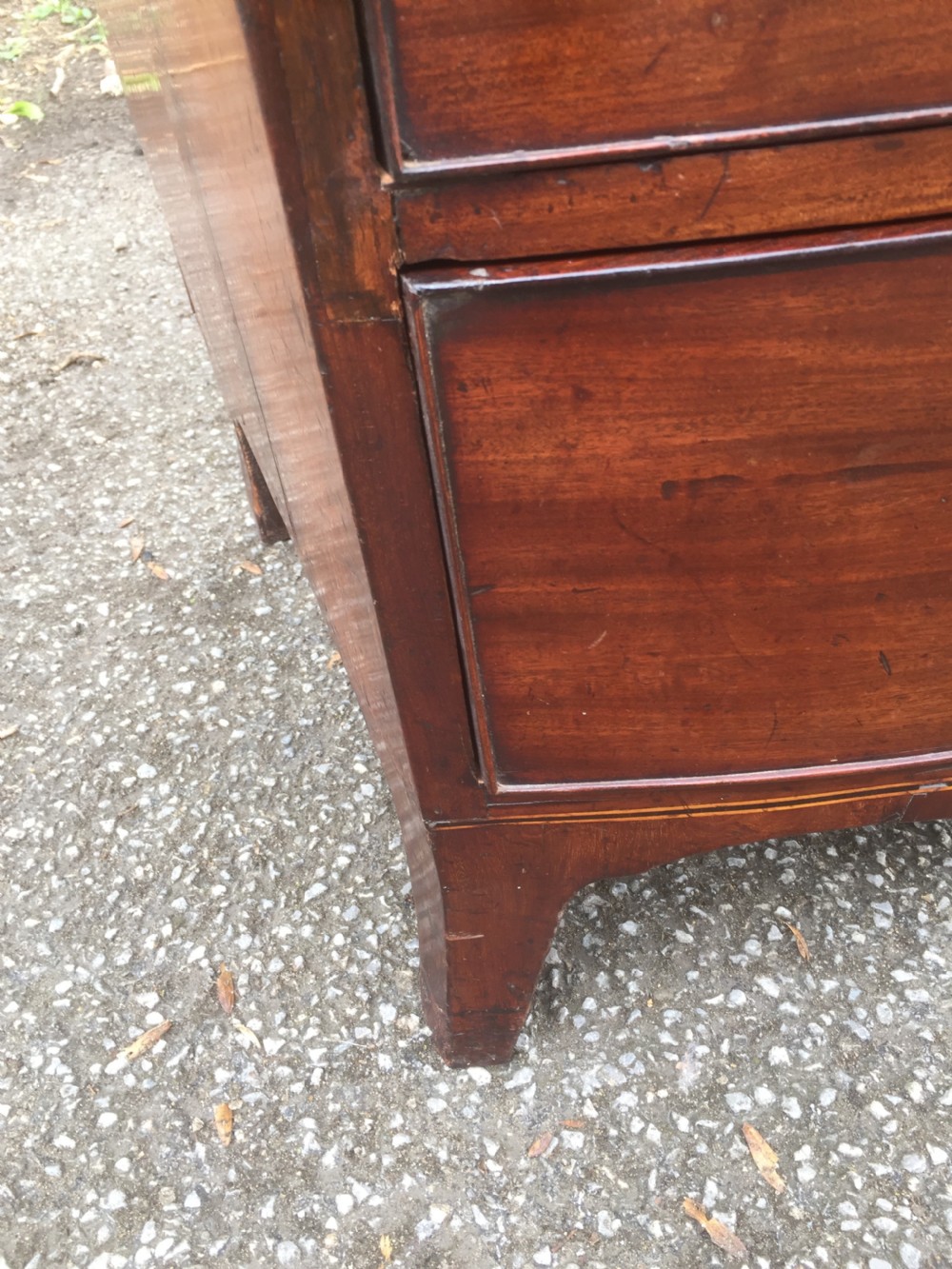 Georgian Mahogany bow front chest of drawers  View IX