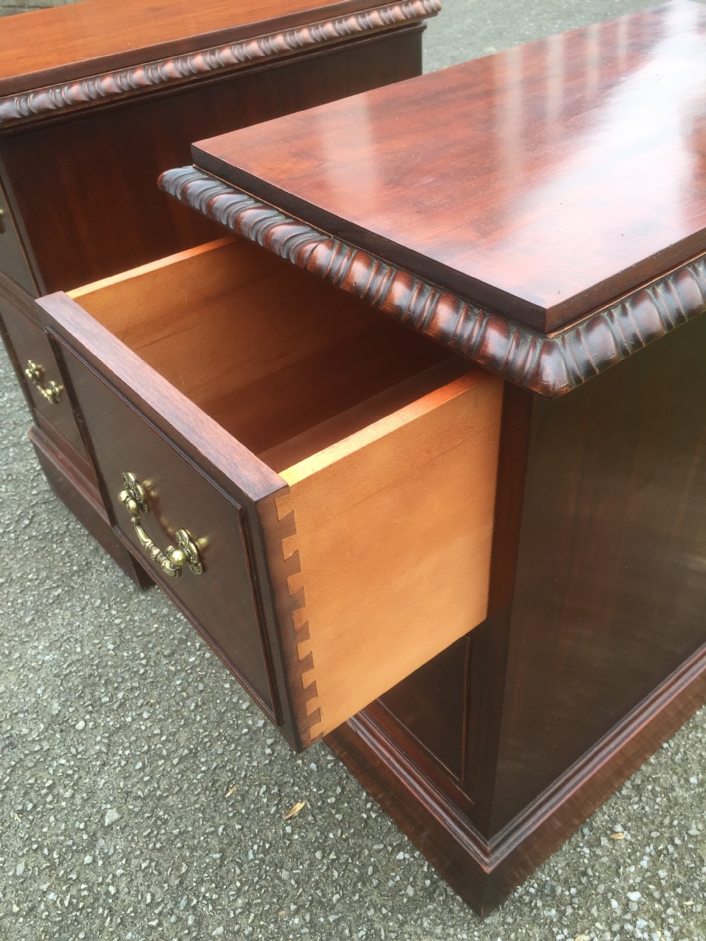 Pair of mahogany bedside cabinets with flame mahogany tops circa 1920 View VI