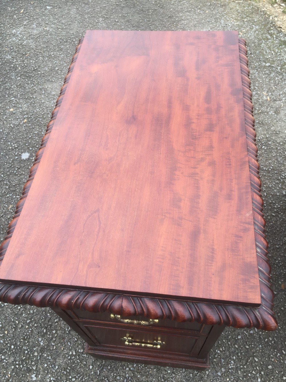 Pair of mahogany bedside cabinets with flame mahogany tops circa 1920 View VIII