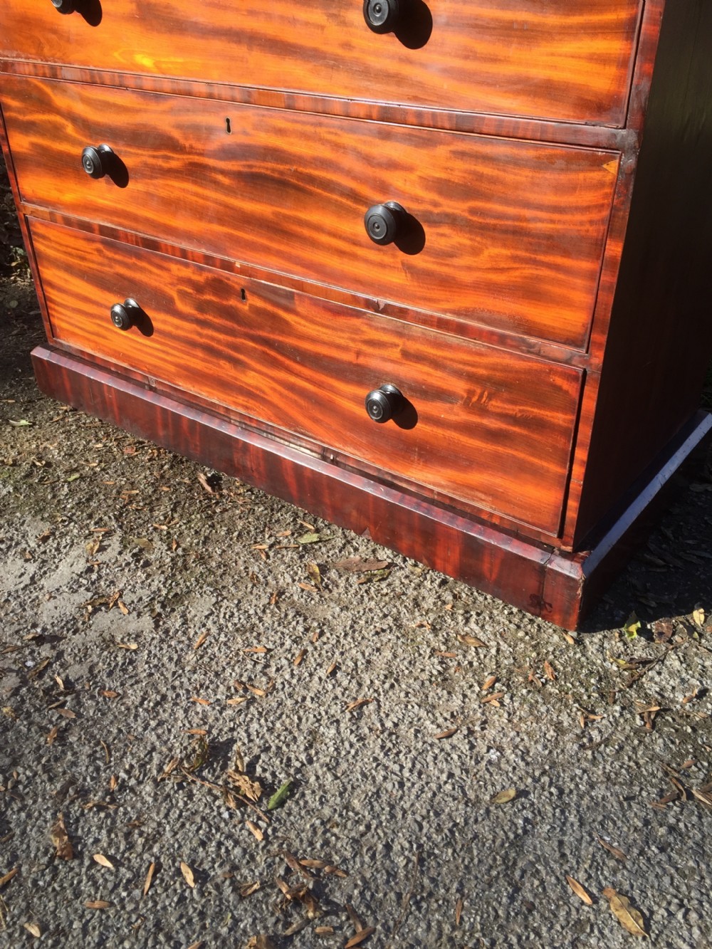Nineteenth century seven height flame mahogany Chest Of Drawers  View XI