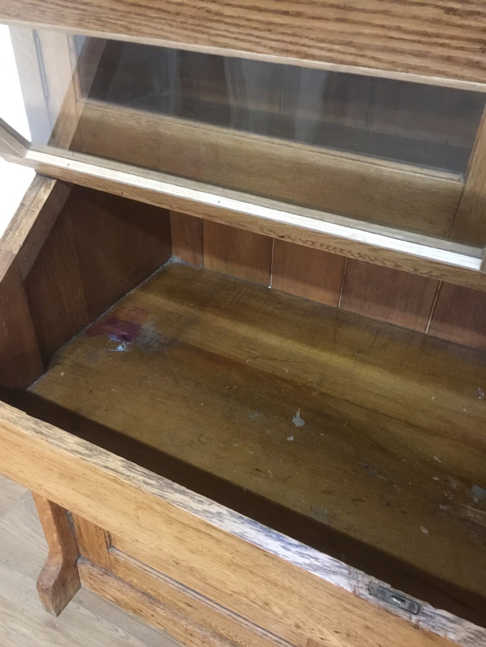 Nineteenth century golden oak museum cabinet by Bennet of Glasgow  View VI
