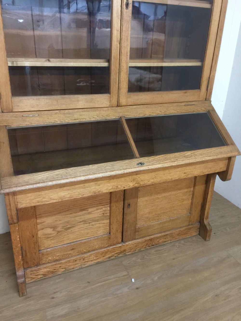 Nineteenth century golden oak museum cabinet by Bennet of Glasgow  View X
