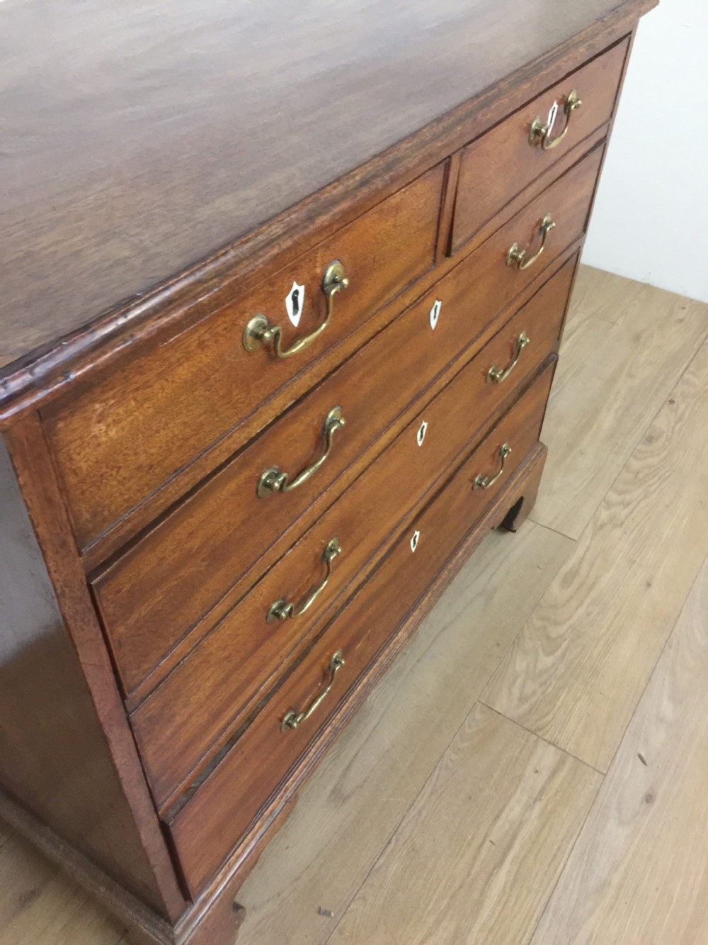 Small Georgian Mahogany Chest Of Drawers  on bracket feet  View VII