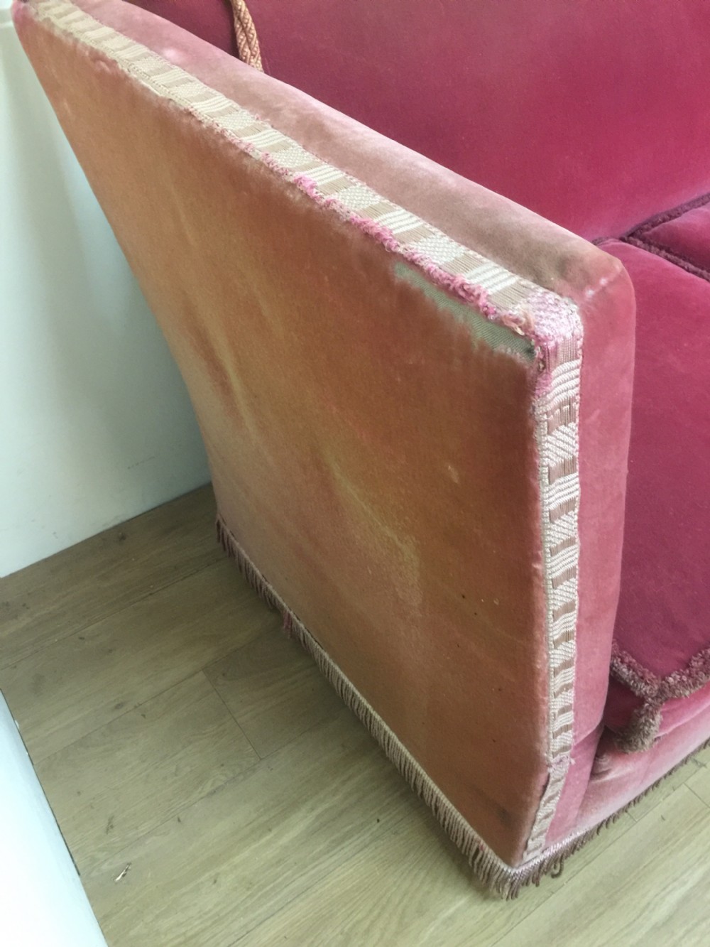 Knole Sofa in pink velvet circa 1920 View VI