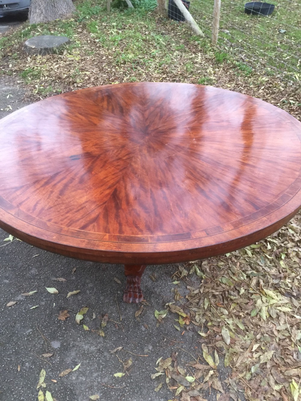 Large nineteenth century circular eight seater dining table  View IV