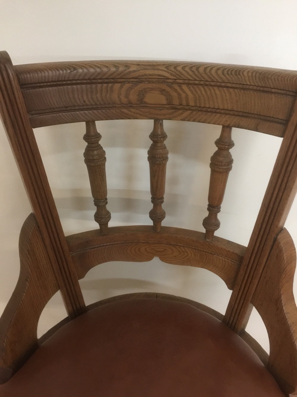 Edwardian golden oak revolving office chair with leather seat View IX