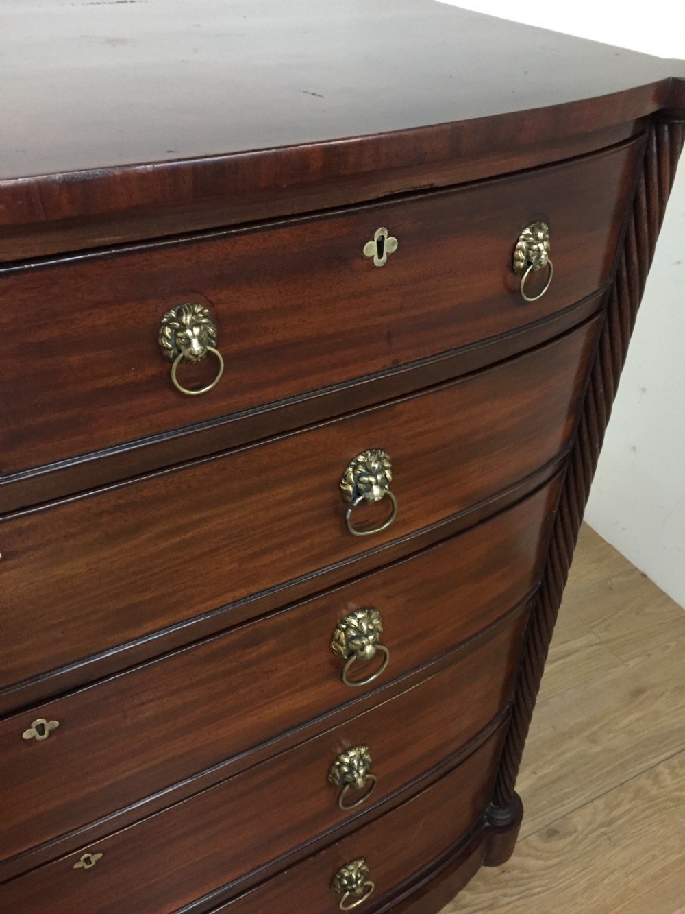 Stunning quality Regency bow front mahogany Chest circa 1820 View II