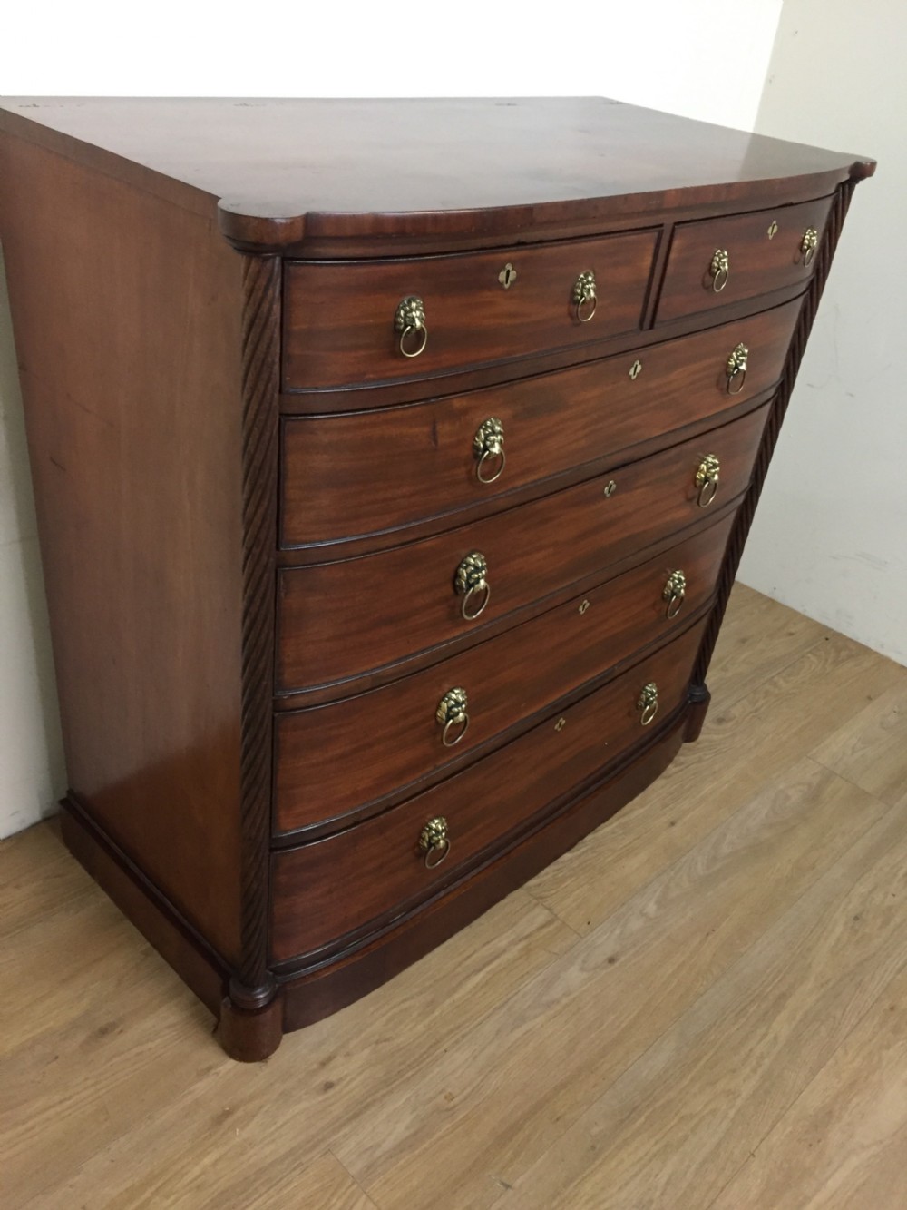 Stunning quality Regency bow front mahogany Chest circa 1820 View IV