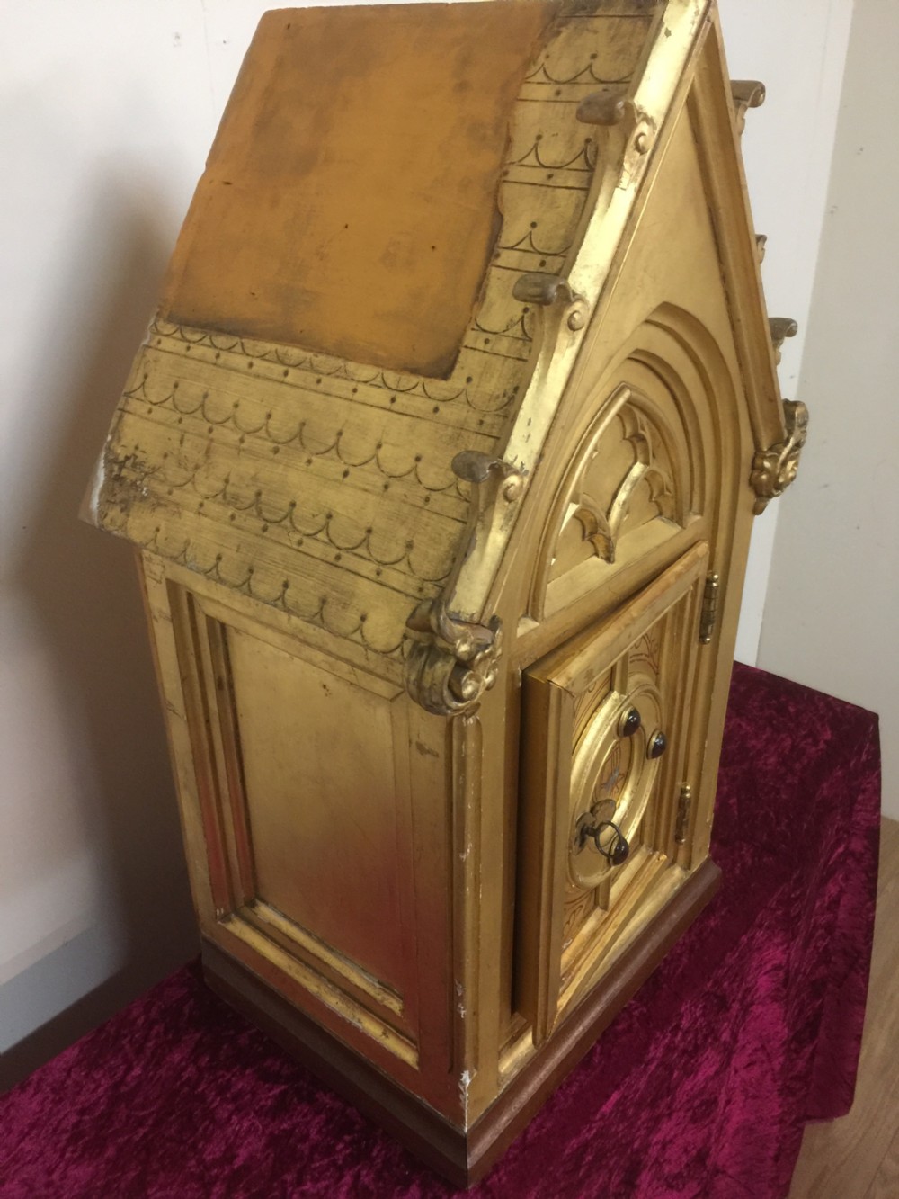 Antique gilded tabernacle safe with key  View VI