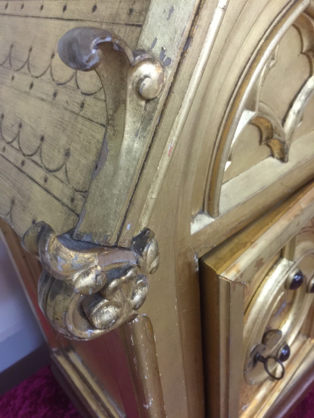 Antique gilded tabernacle safe with key  View VII