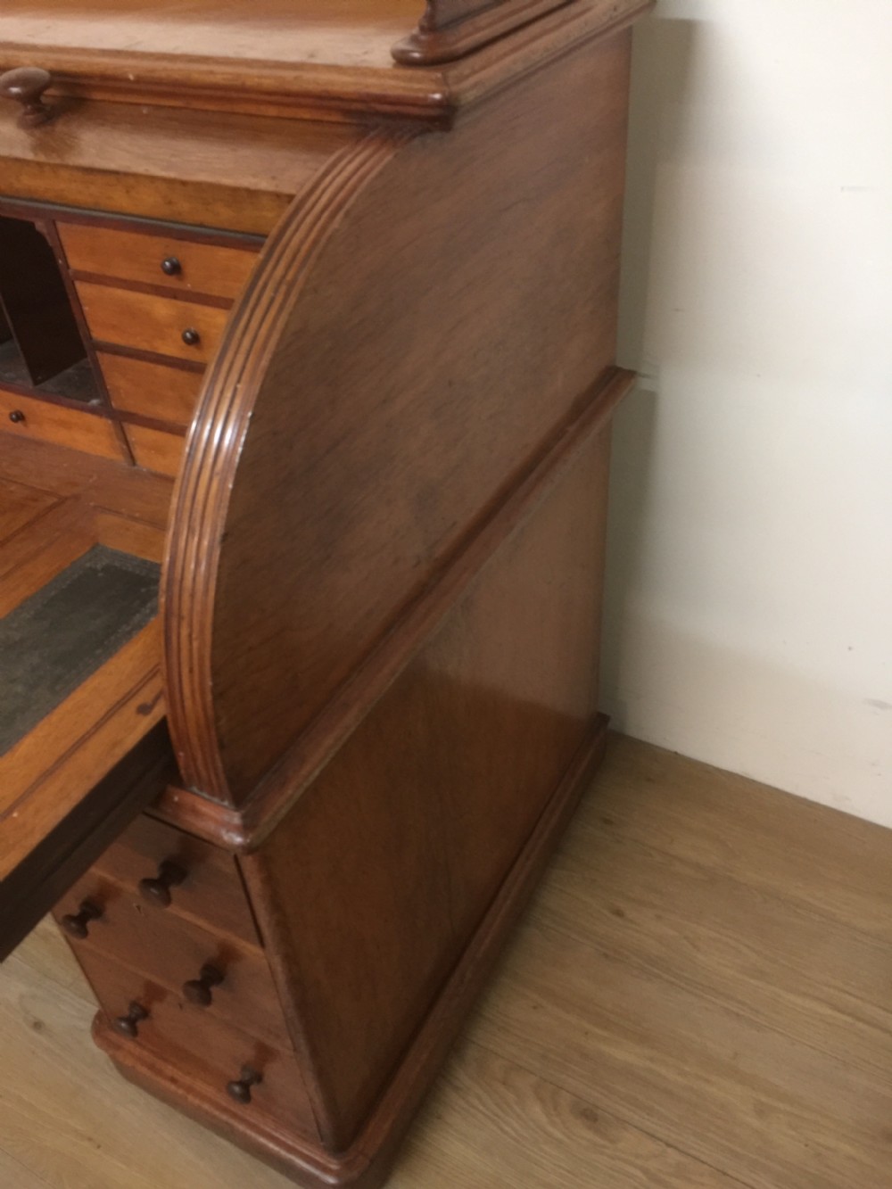 Nineteenth century golden oak cylinder desk by Carter of London View VI